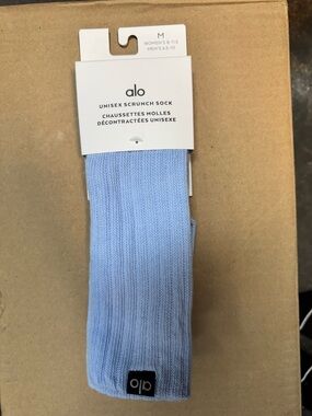 ALO Yoga Unisex Scrunch Sock in Light Blue